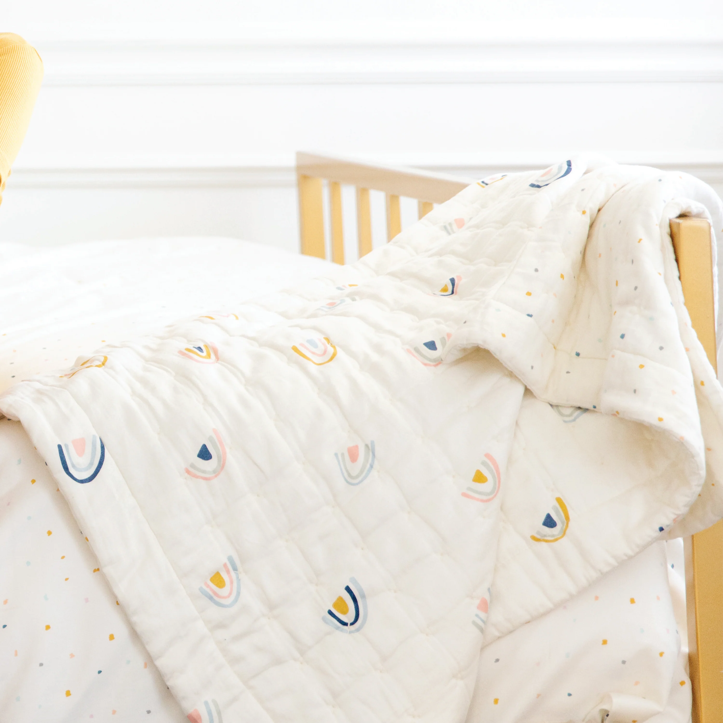 Organic Kids Quilt - Dotty & Rainbow - Image 3
